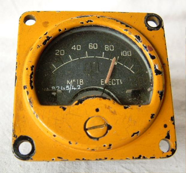 WW2 RAF Aircraft Oil Temperature Gauge LANCASTER